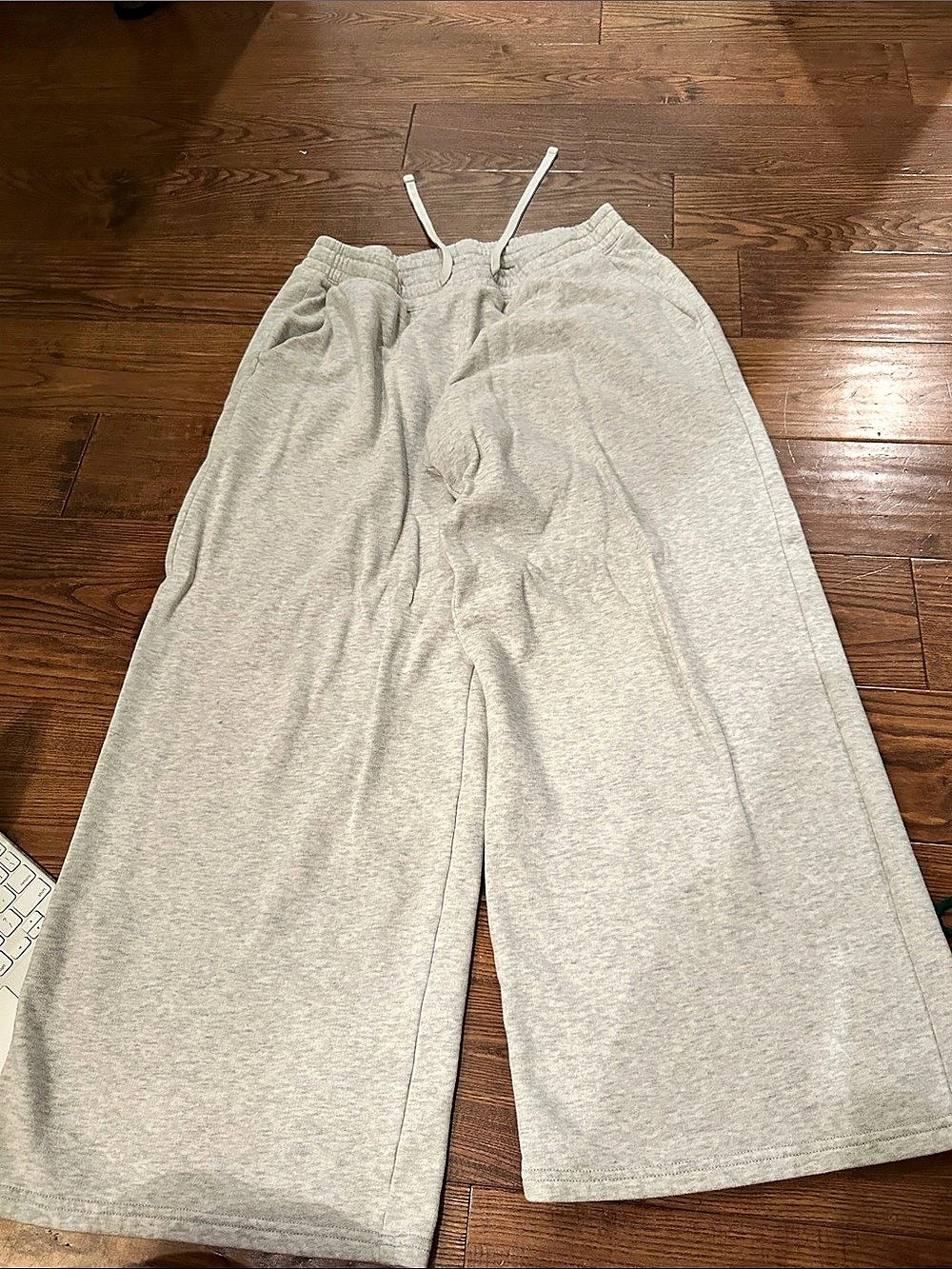 Hollister Feel Good Wide-Leg Sweatpants Gray Medium